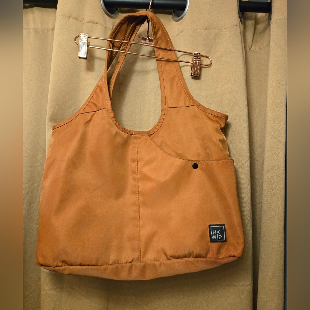 IHKWIP Everyday Shopper warm caramel Tote Bag